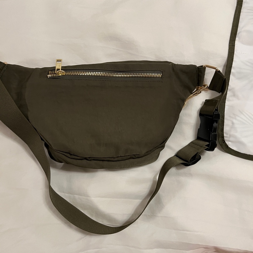 Green Belt Diaper Bag - Picture 13 of 14